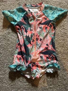 Oopsie Daisy Girls Short Sleeve One-Piece Rash Guard Swimsuit – Size 5